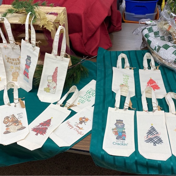 Handmade Canvas Wine Totes w/Wine Charms - Picture 8 of 8